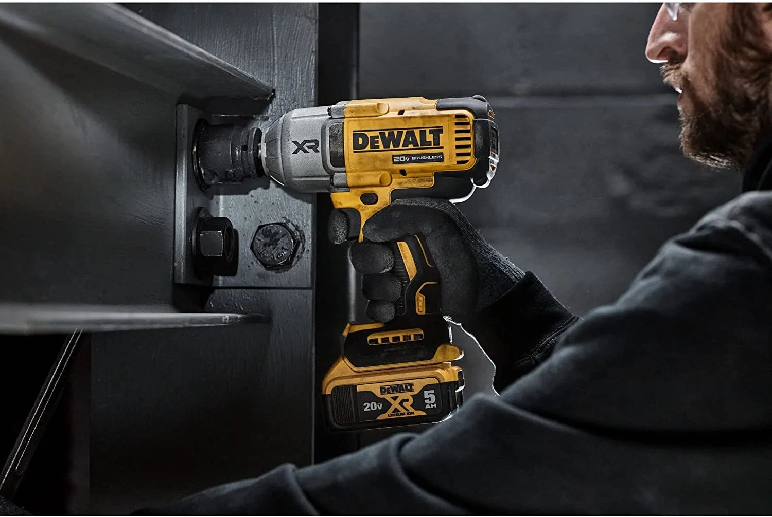 DEWALT 20V MAX XR 1/2" High Torque Impact Wrench with Hog Ring Anvil Kit (DCF900P1)