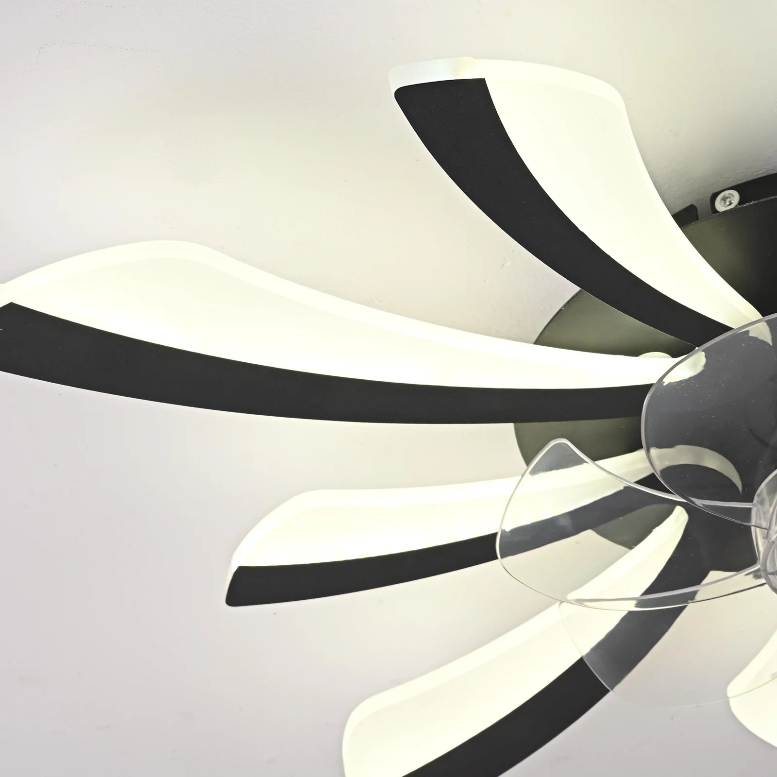 Garwarm Dimmable Ceiling Fan with Light and Remote Control, 27" Small Flush Mounted Ceiling Fan