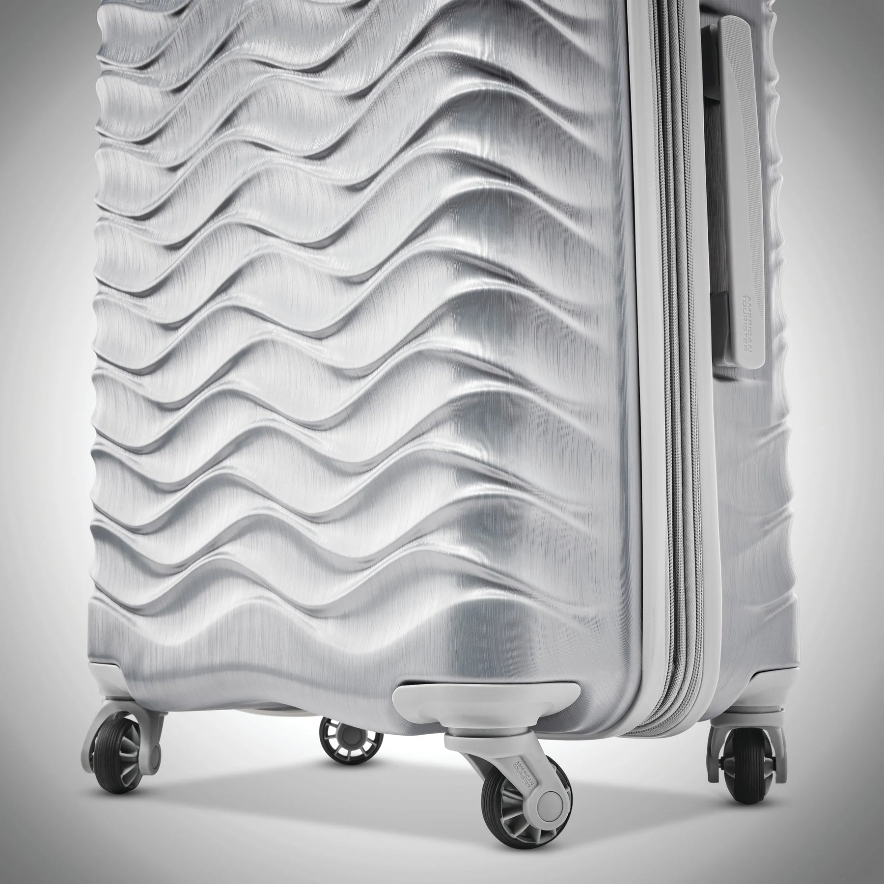 American Tourister Pirouette NXT Hardside Large Checked Luggage with Spinner Wheels - Ultramarine